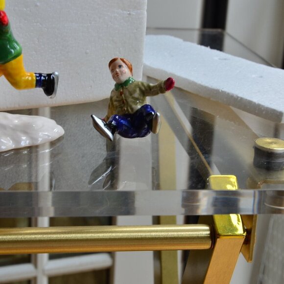 Dept 56 Department 56 Crack The Whip Skaters (set of 3)The Original Snow Village - Picture 4 of 9